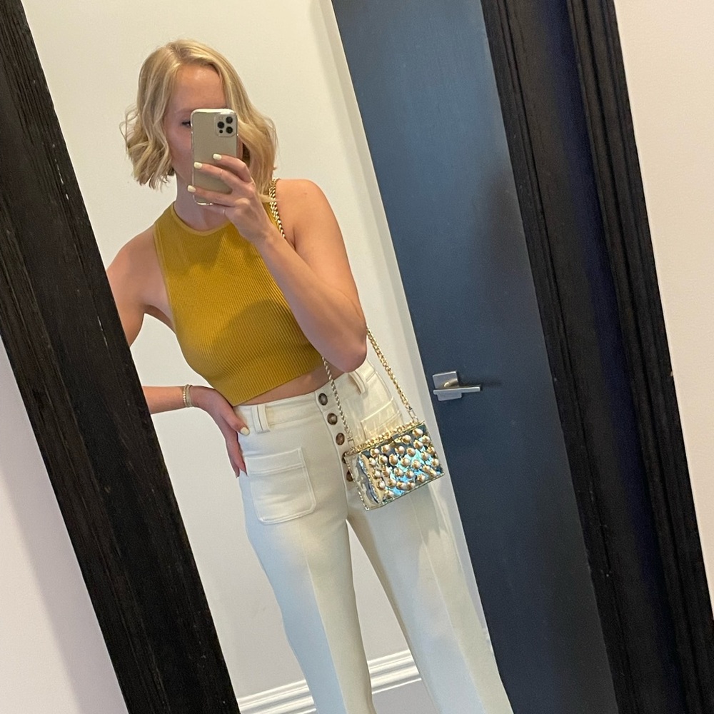 Meet your Posher, Alexandra